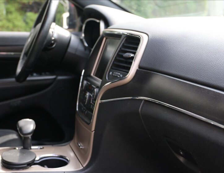 Jeep Grand Cherokee 46