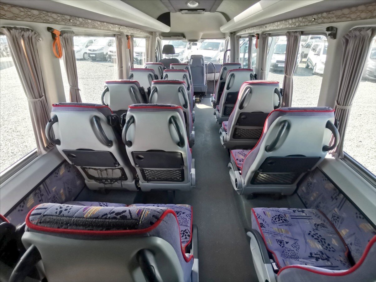 Mercedes-Benz Ostatní Ostatní 2,1 l 120 kw