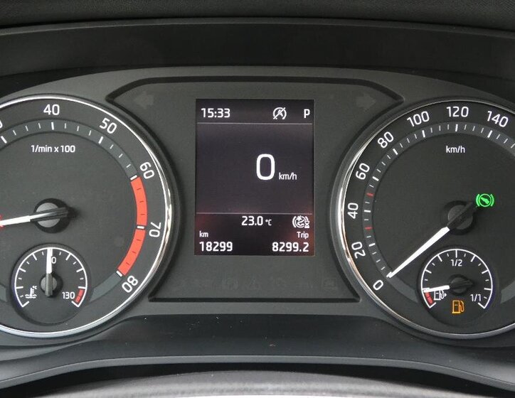 Škoda Octavia Sedan / Limuzína 1,5 l 110 kw