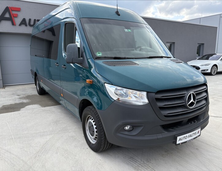 Mercedes-Benz Sprinter 2