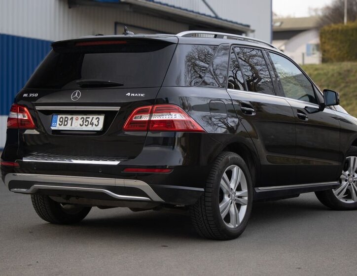 Mercedes-Benz Třídy M SUV / Terénní 3,5 l 225 kw