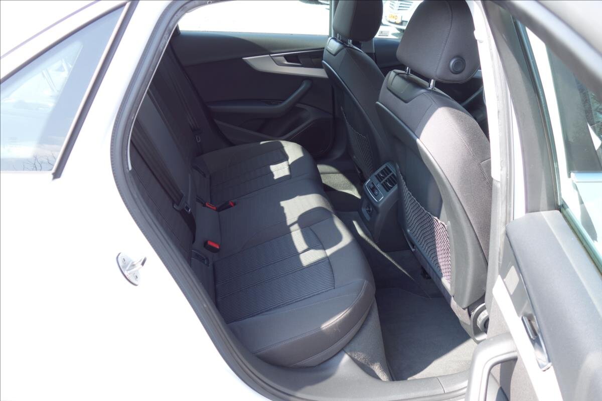 Audi A4 Sedan / Limuzína 2,0 l 110 kw