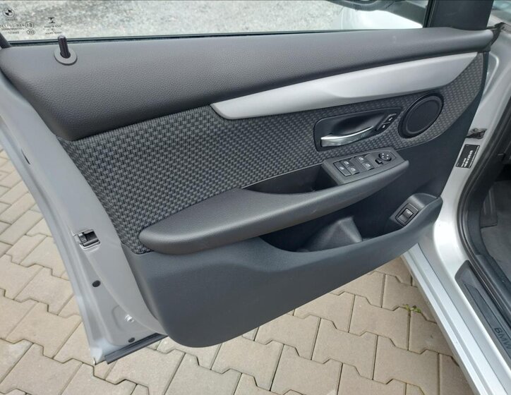 BMW Řada 2 MPV 1,5 l 80 kw