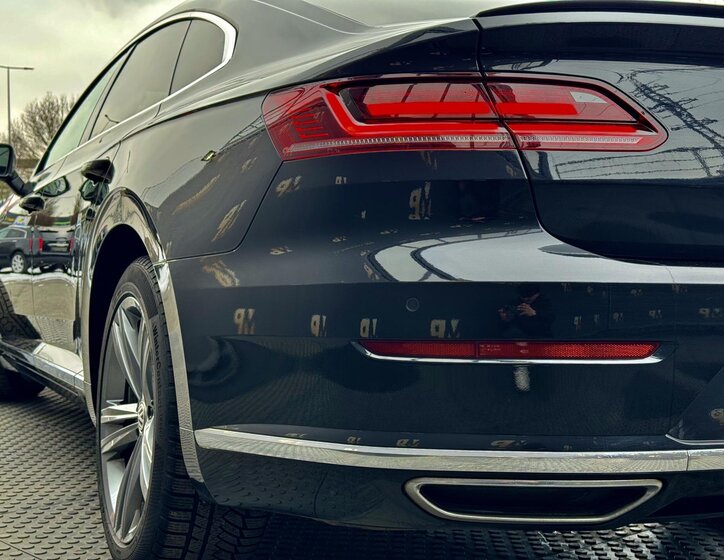 Volkswagen Arteon Liftback 2,0 l 176 kw