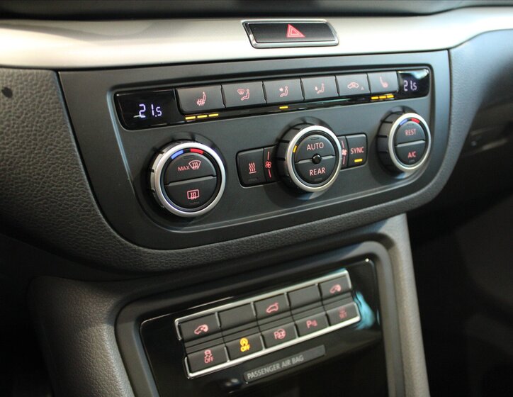 Seat Alhambra VAN-Minibus 2,0 l 130 kw