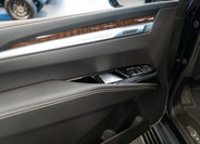 Cadillac Escalade 20