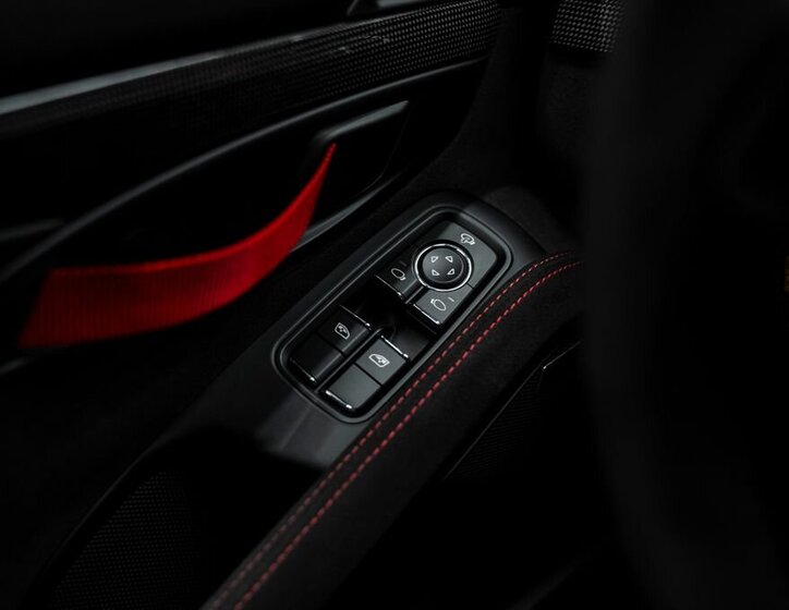 Porsche 718 Hatchback 4,0 l 309 kw