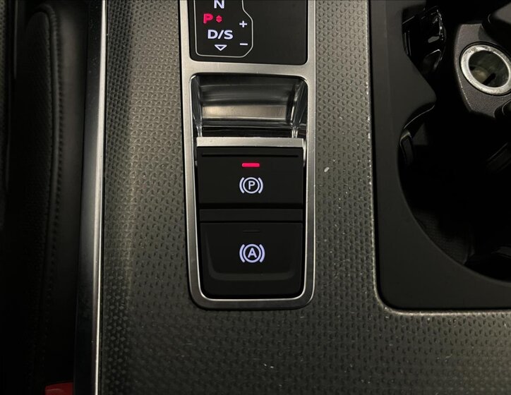 Audi A6 Allroad Kombi 3,0 l 210 kw