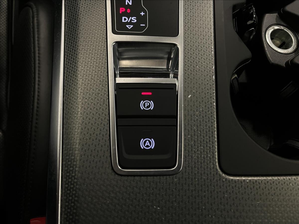 Audi A6 Allroad Kombi 3,0 l 210 kw