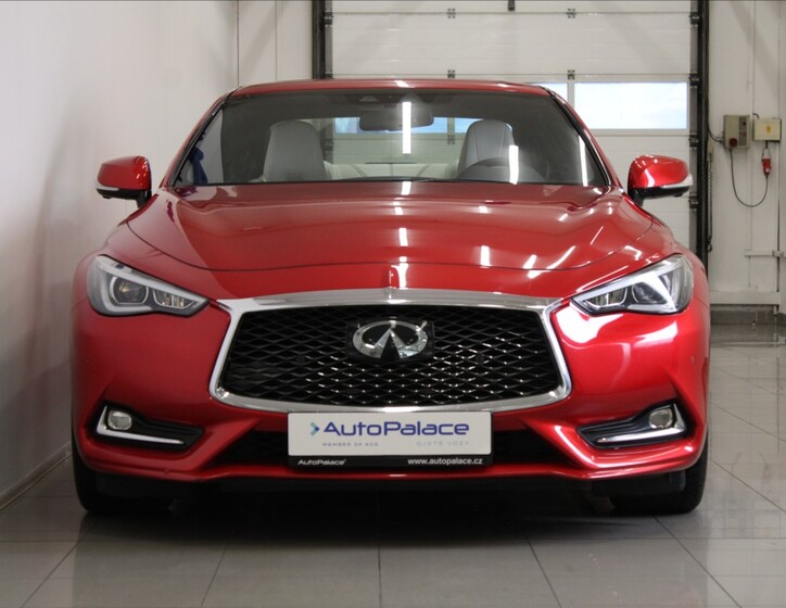 Infiniti Q60 2