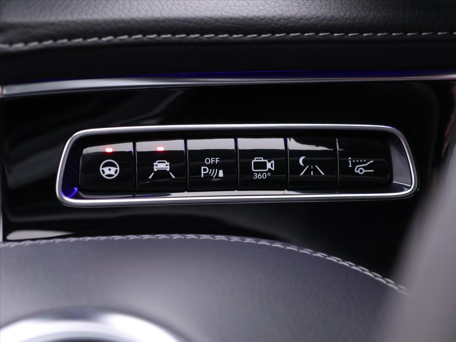 Mercedes-Benz Třídy S Kupé 5,5 l 430 kw