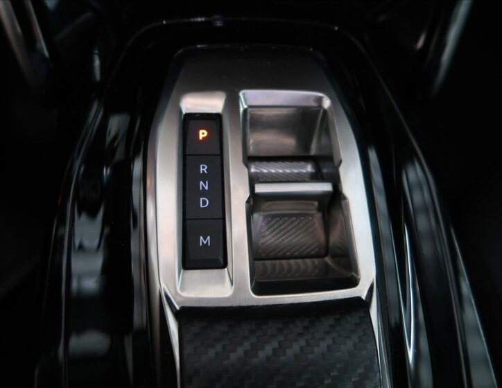 Peugeot 2008 Hatchback 1,2 l 96 kw