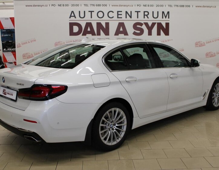 BMW Řada 5 Sedan / Limuzína 3,0 l 245 kw