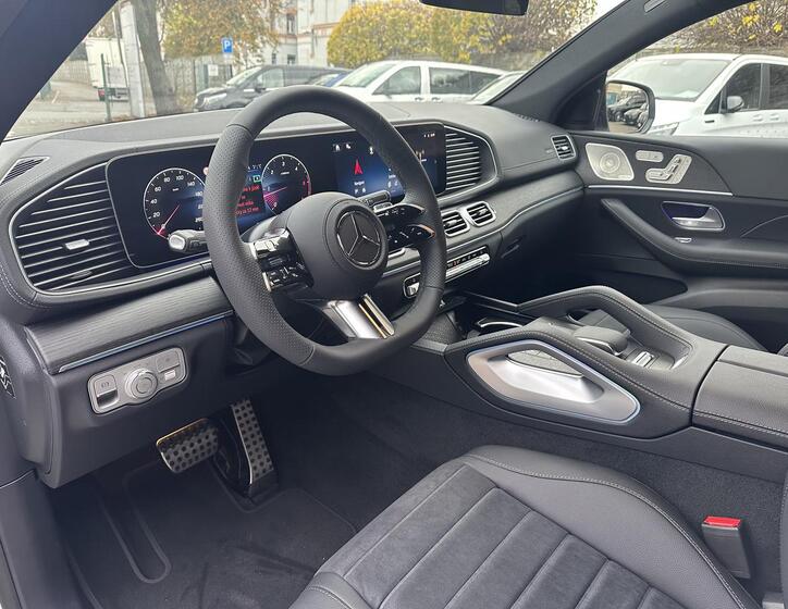 Mercedes-Benz GLE 10