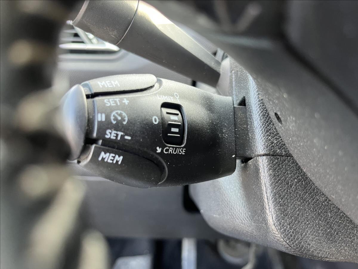 Peugeot 308 Kombi 1,5 l 96 kw