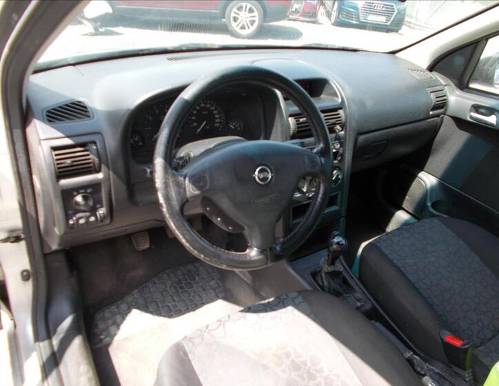 Opel Astra 18
