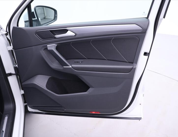 Volkswagen Tiguan 13