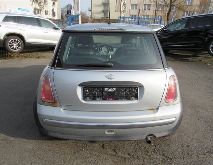 Mini Cooper Hatchback 1,6 l 66 kw