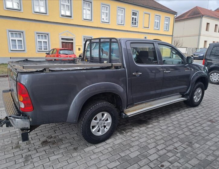 Toyota Hilux Pick-up 2,5 l 106 kw