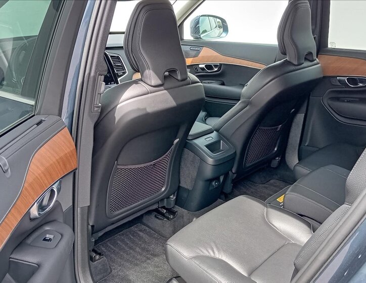 Volvo XC90 SUV / Terénní 2,0 l 173 kw