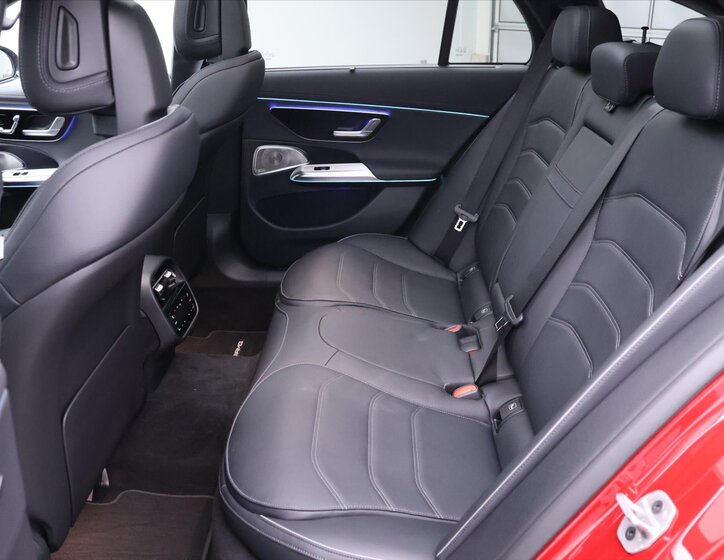 Mercedes-Benz Třídy E Kombi 2,0 l 145 kw