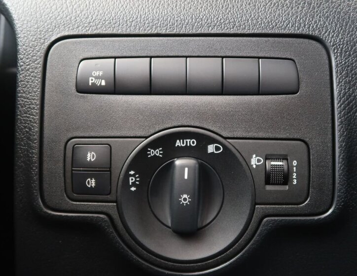 Mercedes-Benz Vito VAN / Minibus 2,0 l 100 kw