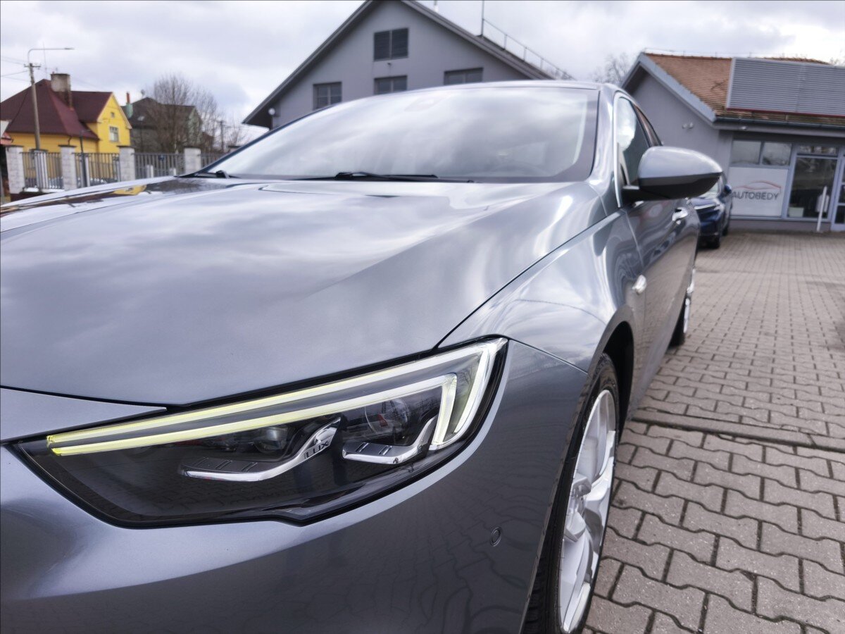 Opel Insignia Hatchback 2,0 l 125 kw