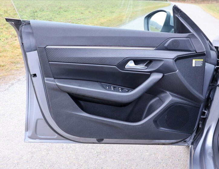 Peugeot 508 Liftback 1,6 l 133 kw