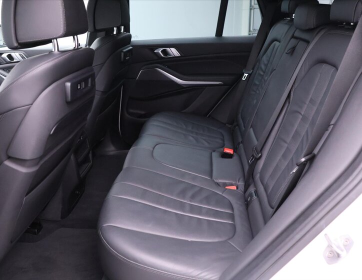 BMW X5 SUV / Terénní 3,0 l 195 kw