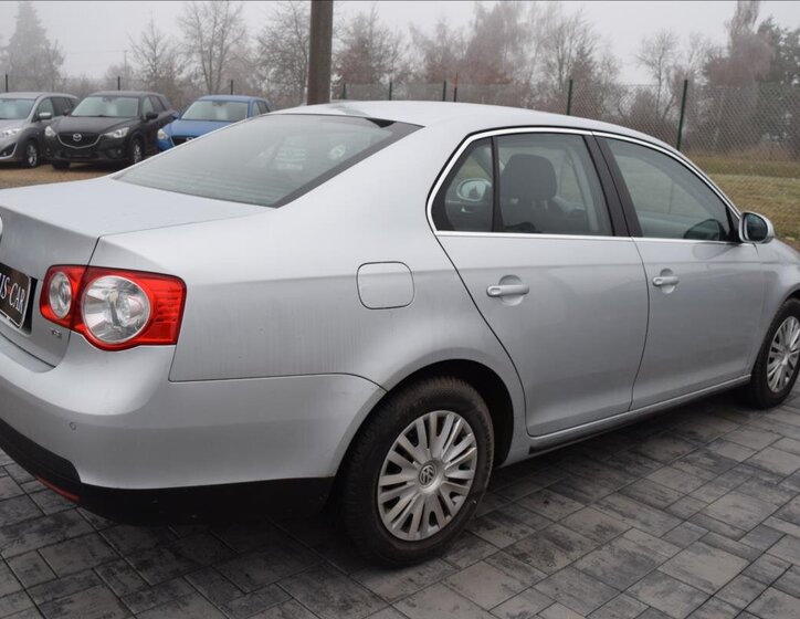 Volkswagen Jetta 5