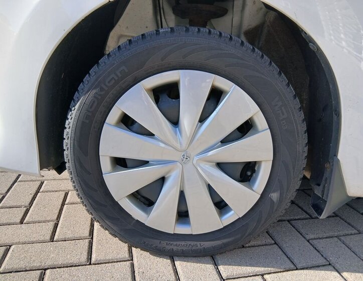 Toyota Aygo Hatchback 998,0 53 kw