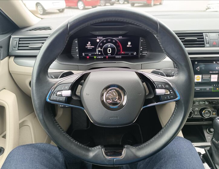 Škoda Superb Liftback 2,0 l 110 kw