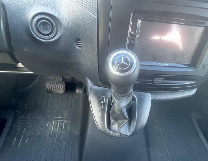 Mercedes-Benz Vito 11