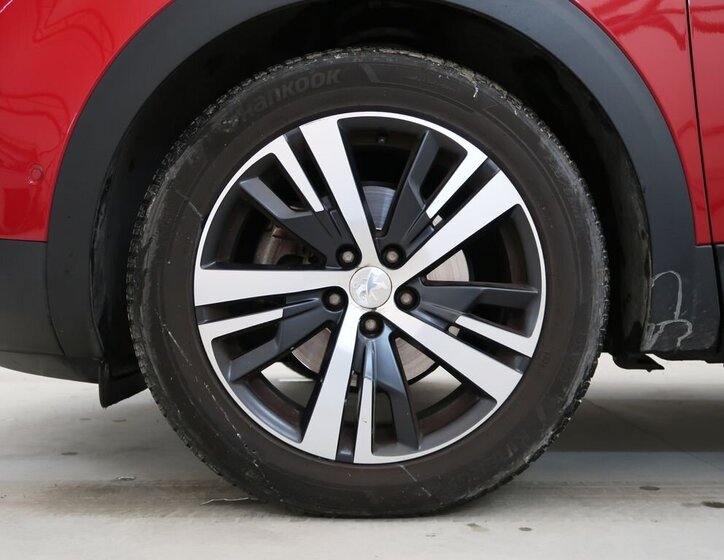 Peugeot 3008 SUV 2,0 l 110 kw