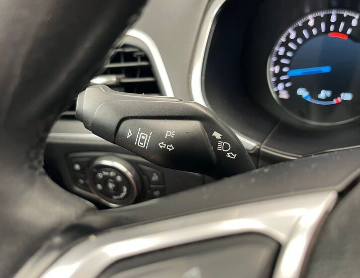 Ford S-MAX MPV 2,0 l 110 kw