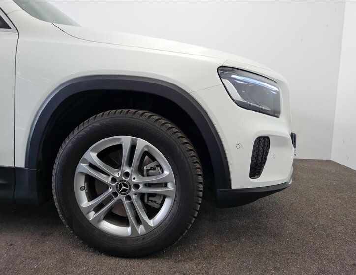 Mercedes-Benz GLB SUV / Terénní 2,0 l 140 kw