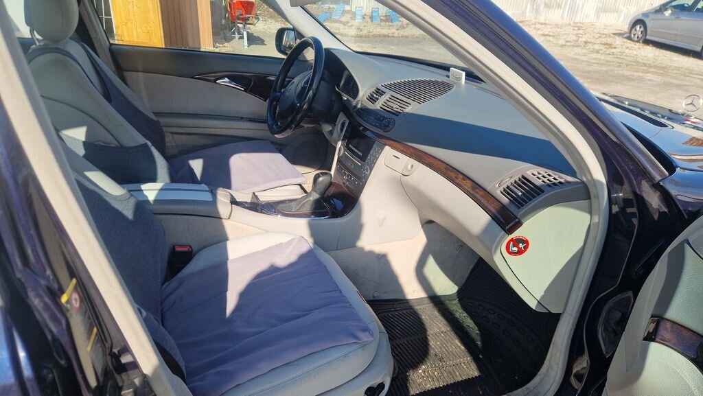 Mercedes-Benz Třídy E Sedan 2,1 l 110 kw