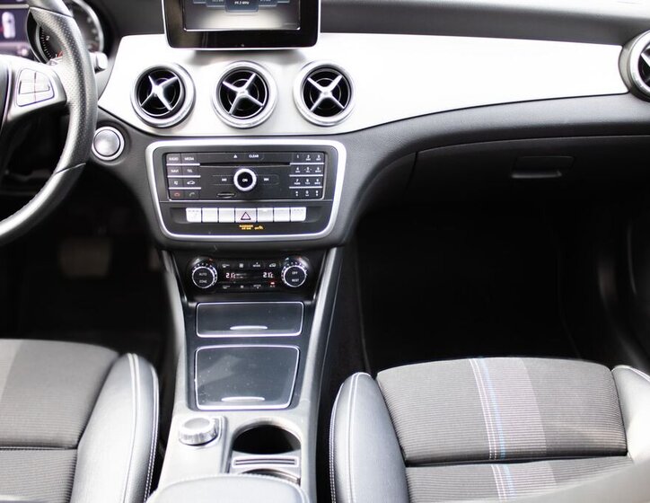 Mercedes-Benz CLA Kombi 1,5 l 80 kw