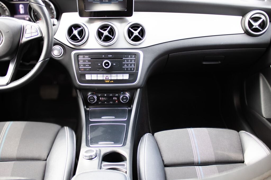 Mercedes-Benz CLA Kombi 1,5 l 80 kw