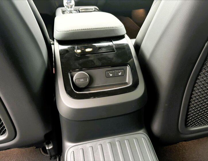 Volvo V60 Kombi 2,0 l 327 kw