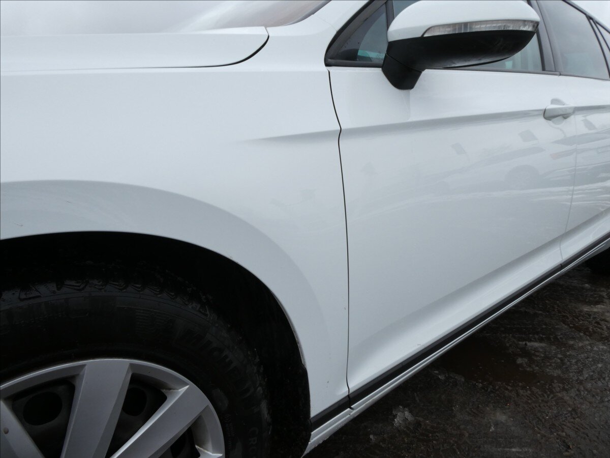 Volkswagen Passat Kombi 2,0 l 110 kw