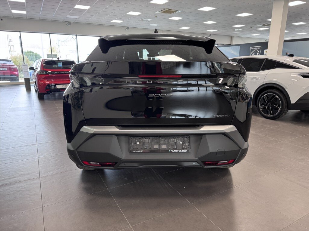 Peugeot 3008 SUV / Terénní 1,2 l 107 kw