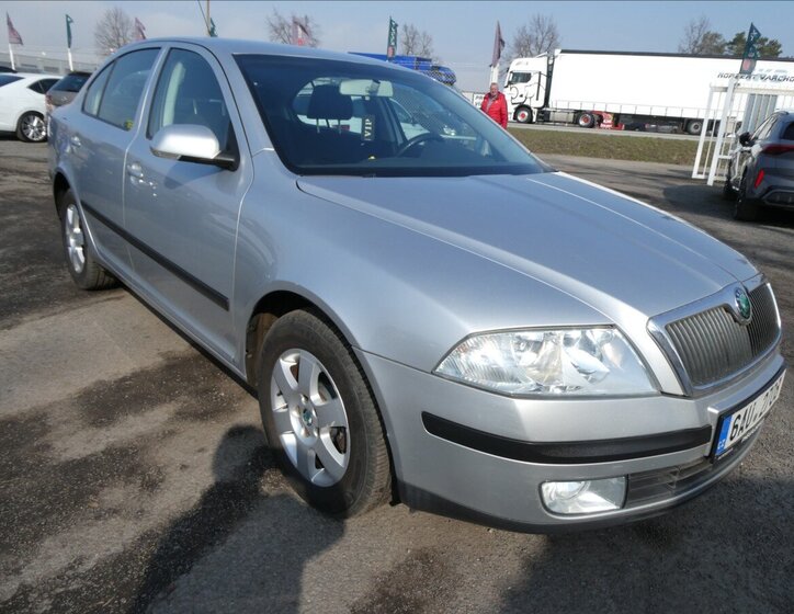 Škoda Octavia Sedan / Limuzína 1,6 l 85 kw
