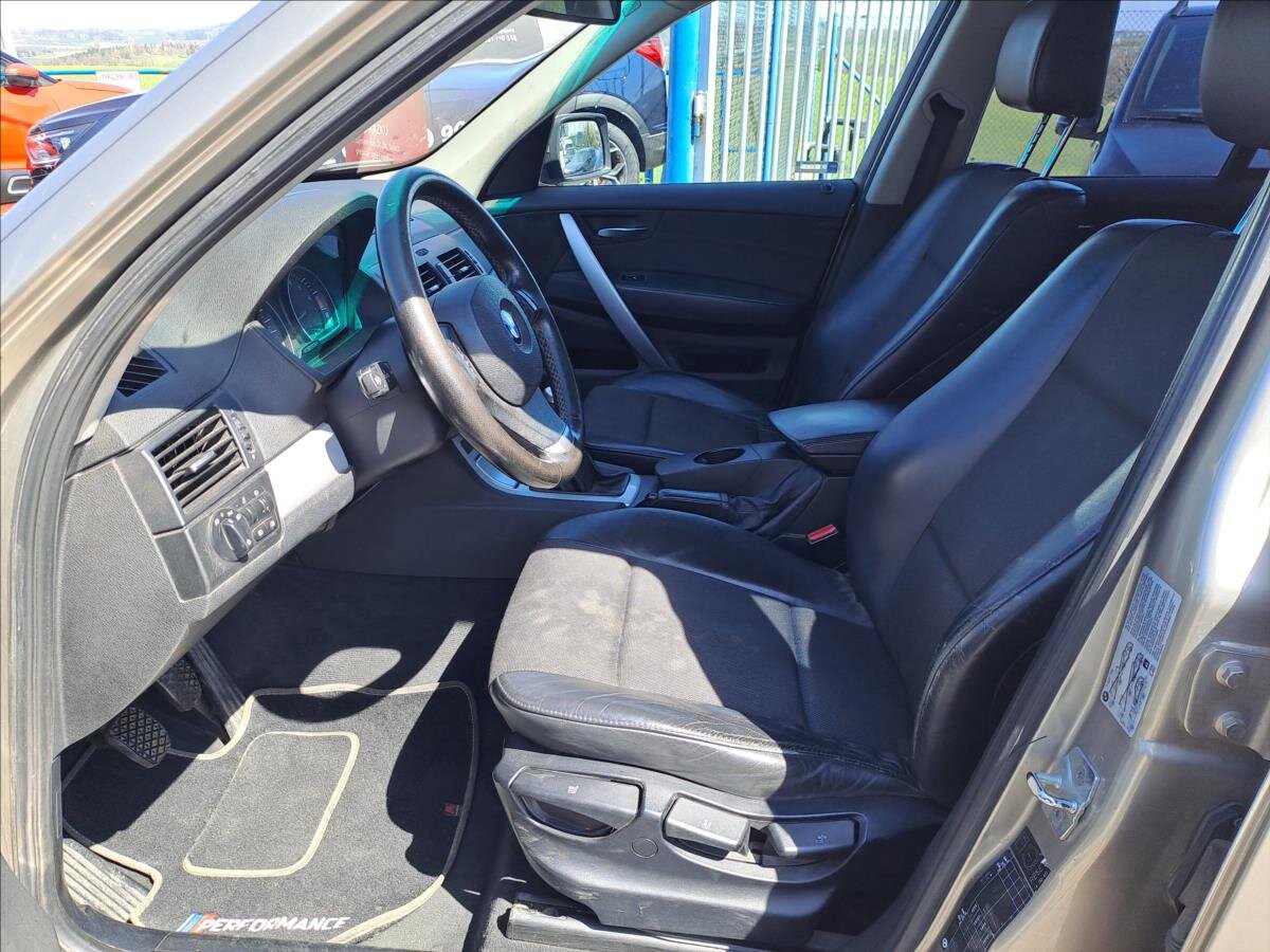 BMW X3 SUV / Terénní 2,0 l 110 kw