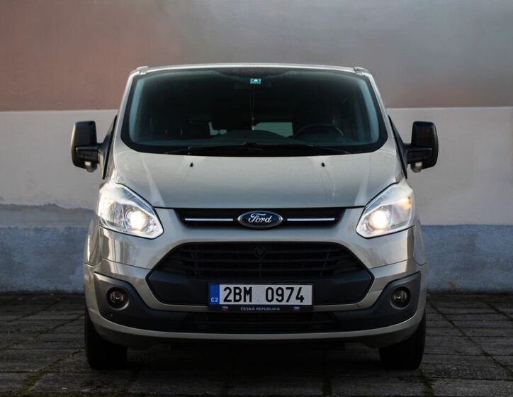 Ford Transit Custom VAN / Minibus 2,2 l 114 kw