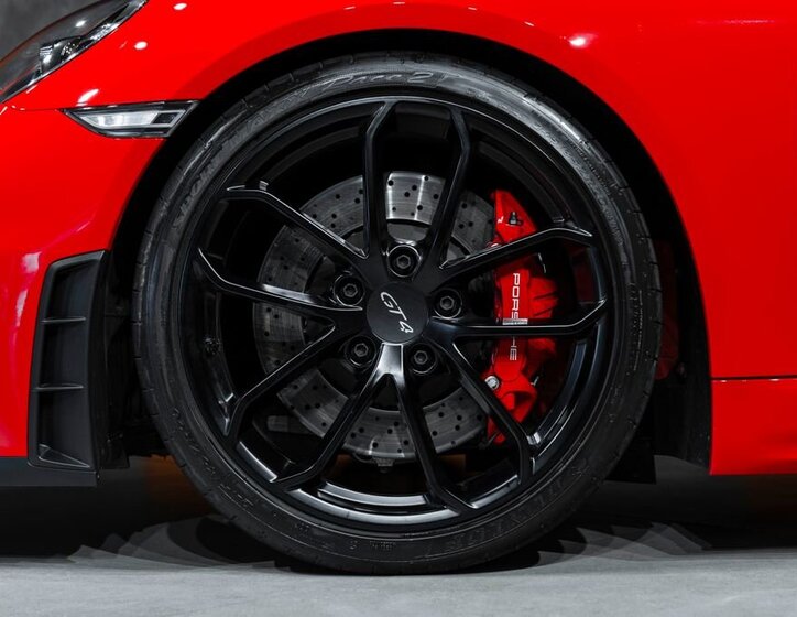 Porsche 718 Hatchback 4,0 l 309 kw