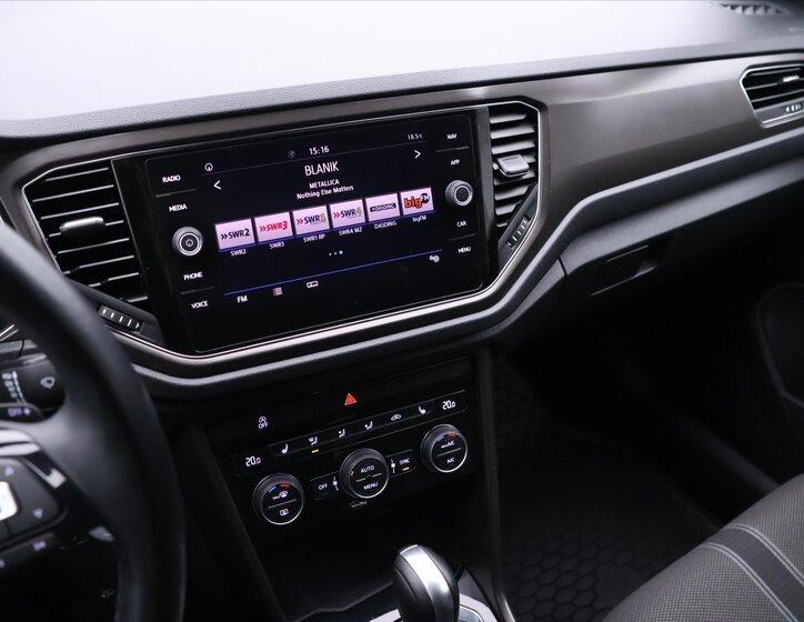 Volkswagen T-Roc SUV 1,5 l 110 kw