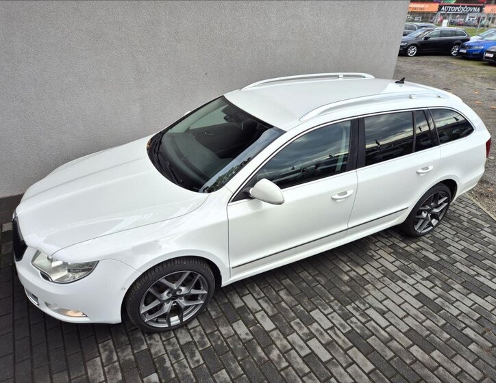 Škoda Superb Kombi 3,6 l 191 kw