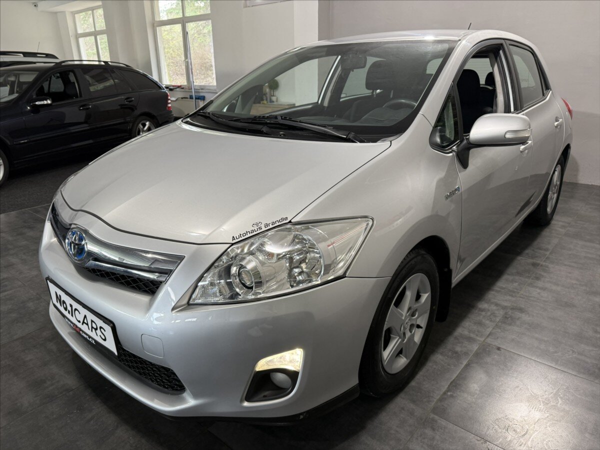 Toyota Auris Hatchback 1,8 l 73 kw