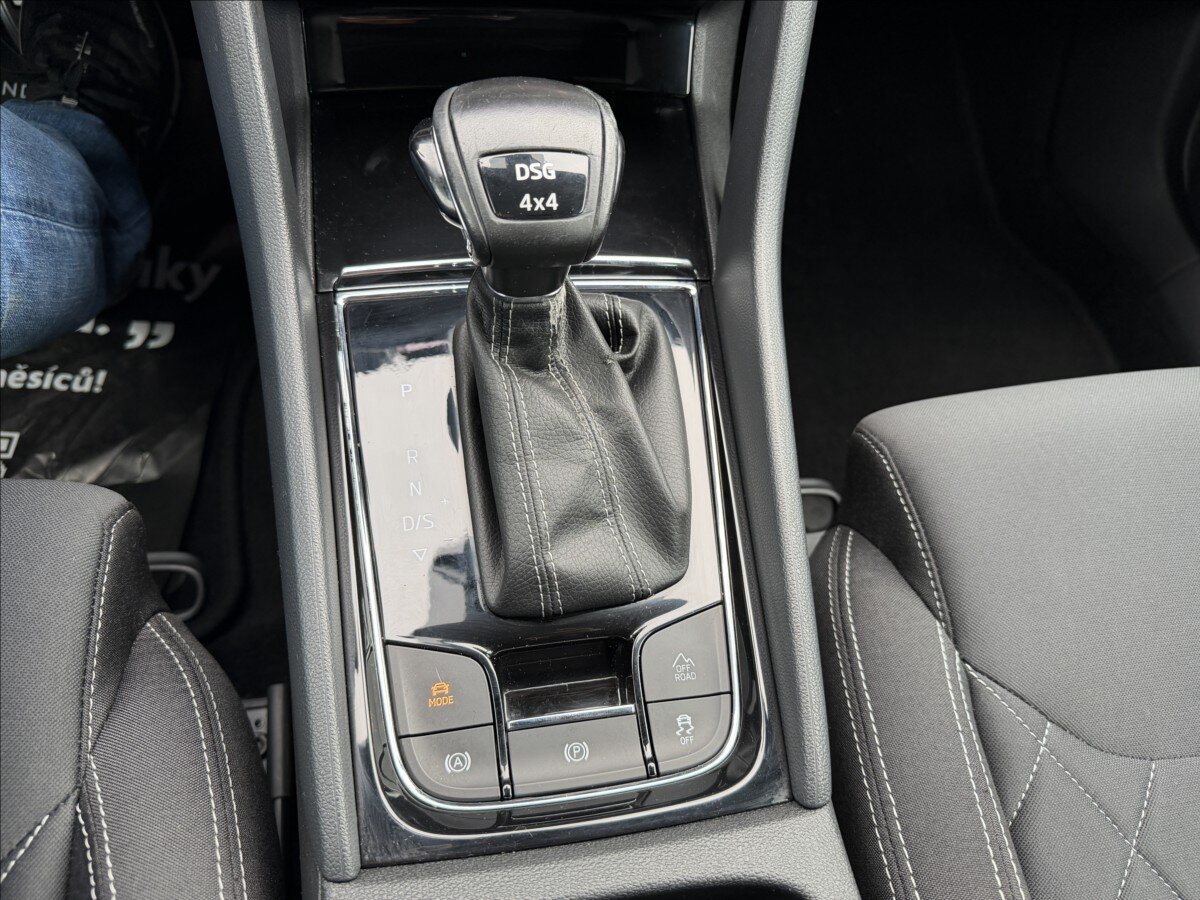 Škoda Karoq SUV / Terénní 2,0 l 140 kw